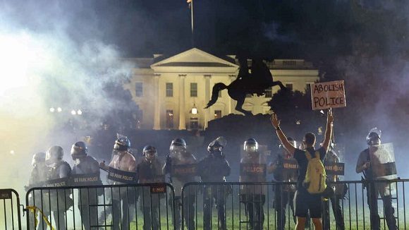 Estados Unidos Donald Trump Racismo Abusos policiales EEUU 580x326